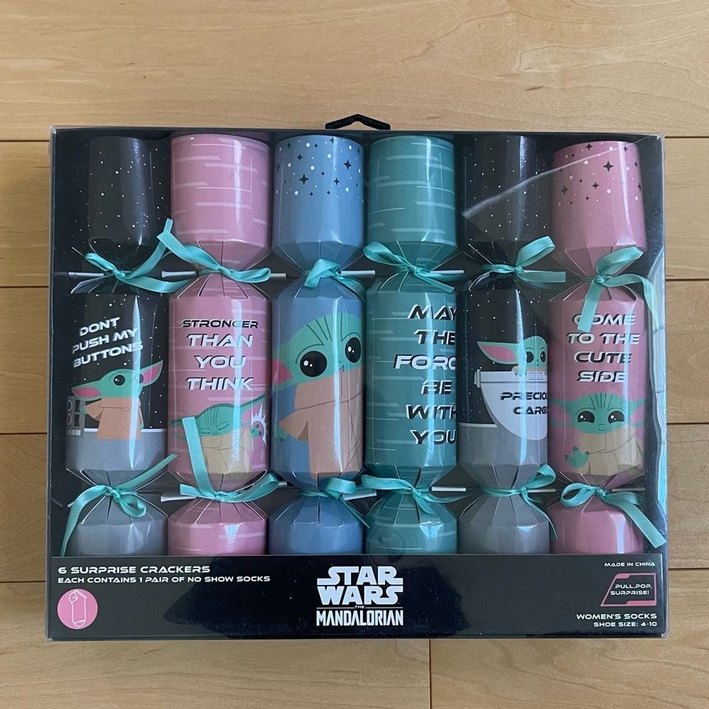 Star Wars The Mandalorian Womens SOCKS Surprise Crackers 6pk Low Cut  4-10 New